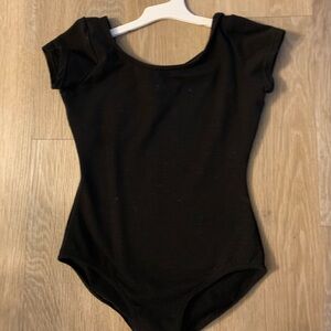 Capezio Girl's Size L (8-10) Black Short Sleeve Dance Leotard
